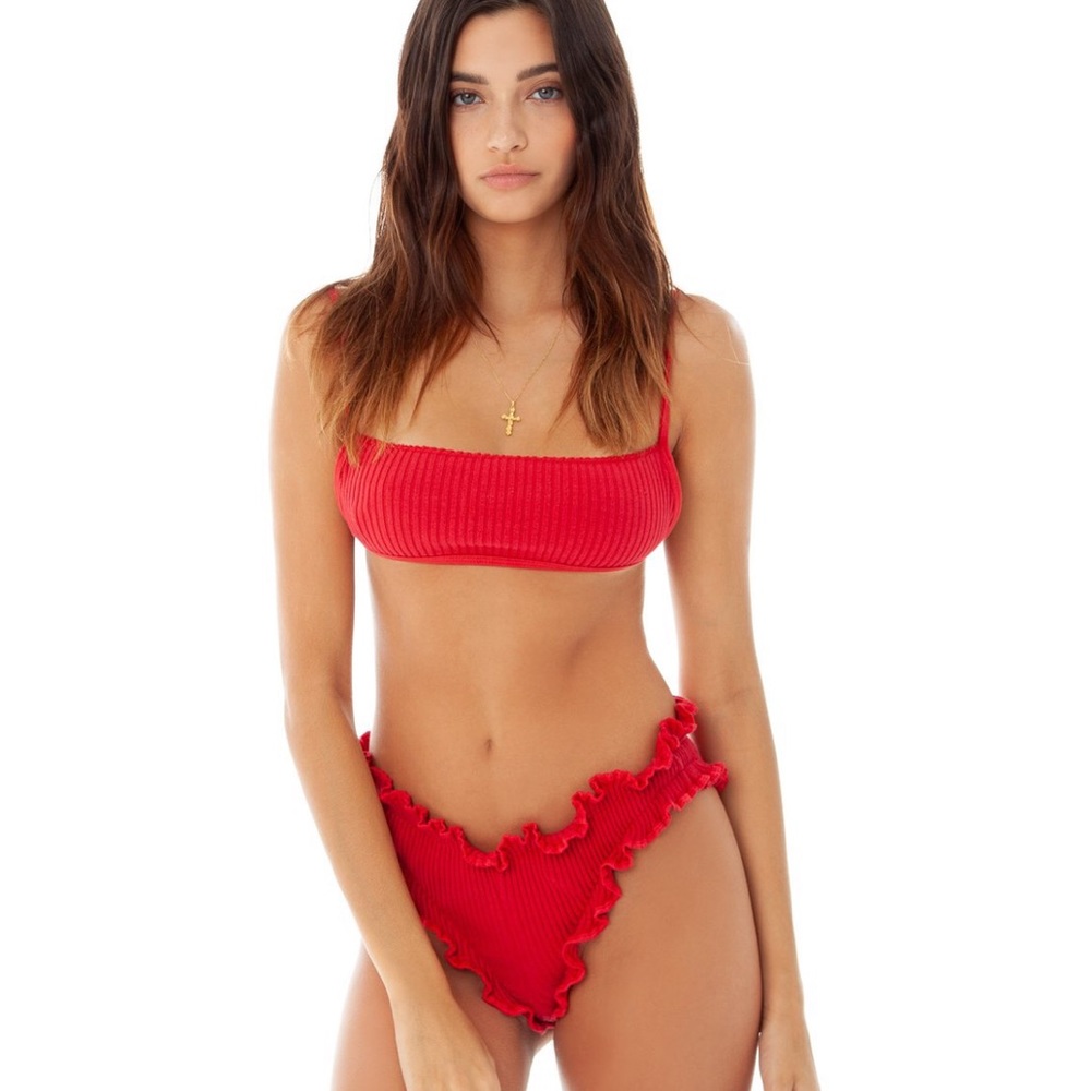 Are you am I TIIU HOTPANT red.